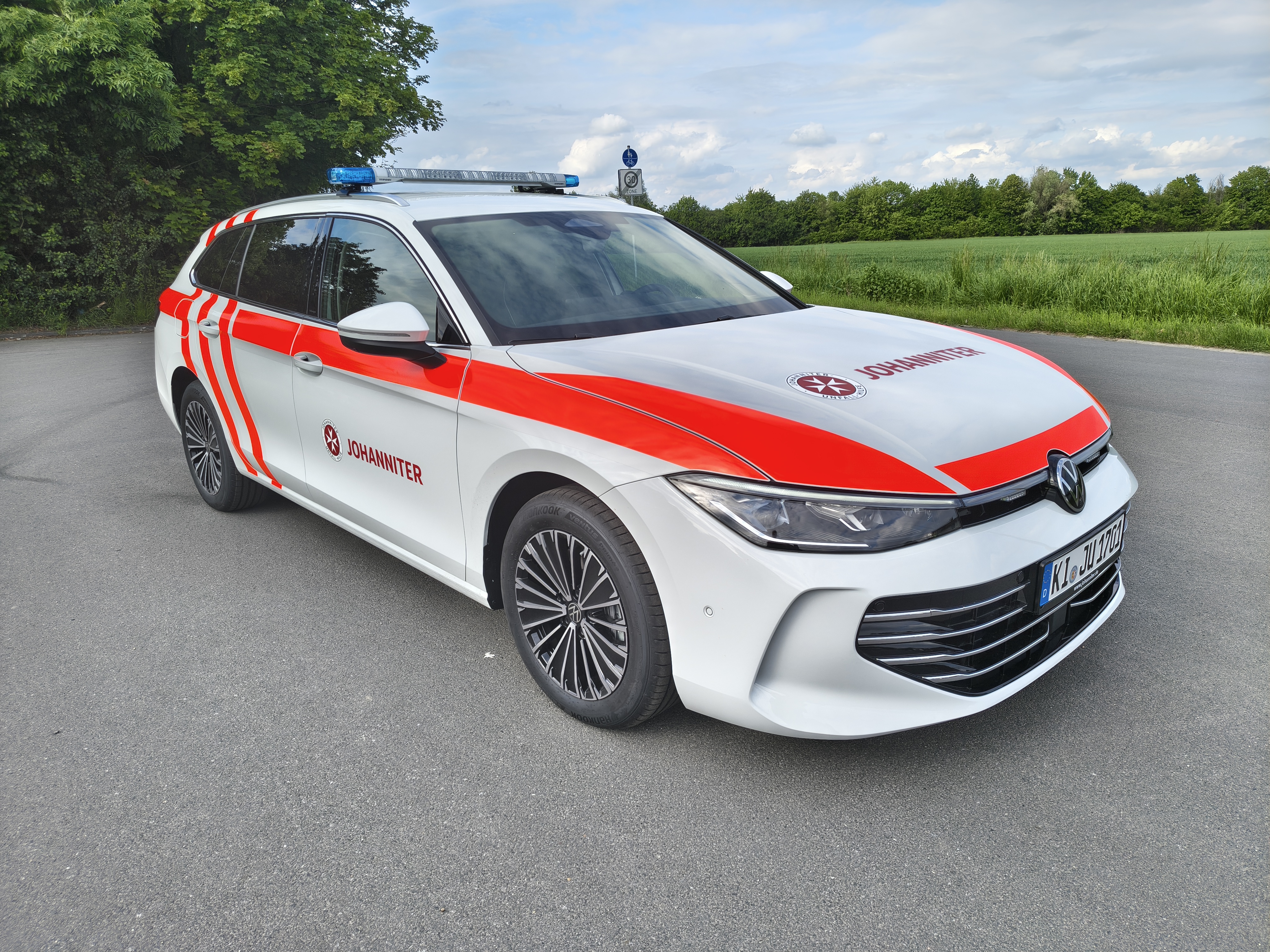 VW Passat – Organtransport – JUH Kiel